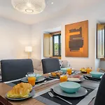 Whome Ajuda 31 Premium W/ Elevator & Parking شقة *