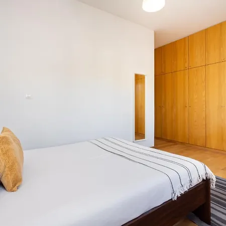 Whome Ajuda 31 Premium W/ Elevator & Parking Apartment Lisbon